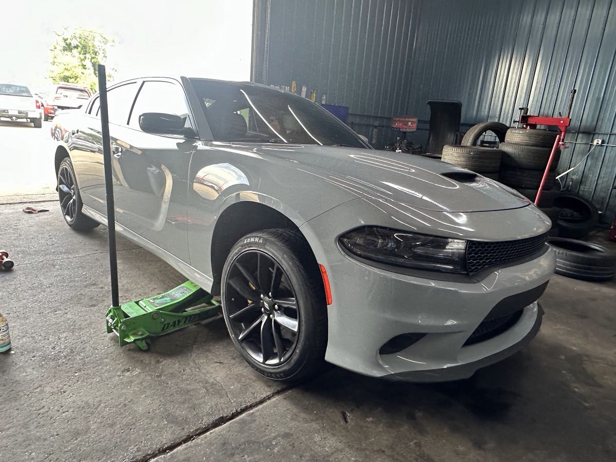 N&I Wheel and Tire work photo
